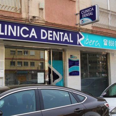 ribera clinica dental en granada